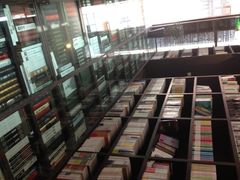 iphone_upload_pic-钟书阁(松江泰晤士小镇店)