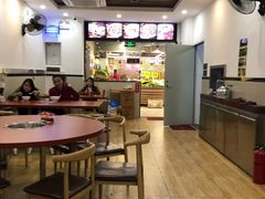 -阿波潮汕牛肉火锅·汤粉面(拱北店)