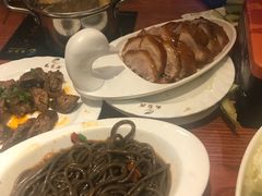 -龙聚德北京烤鸭(沙坪坝华宇A馆店)