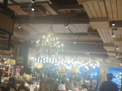 -领鲜活海鲜榴莲自助火锅(东门店)