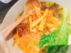 -百春原湖南牛肉粉(百联世纪店)