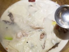 -滇香肴·云南菜蒸汽石锅鱼(云南北路店)