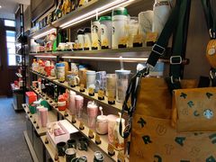 -星巴克臻选(上海今潮8弄店)