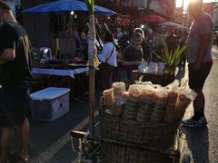 -席娜卡琳火车铁道夜市