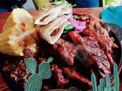 双层烤肉拼盘-Pistolera Mexican Cantina女枪手墨西哥餐厅(碧云路店)