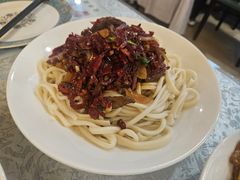-汗腾格里·风味餐厅(新疆驻京办店)