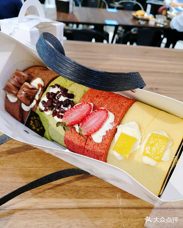 hana蛋糕瑞士卷拼口味图片