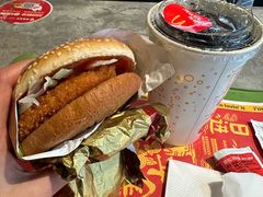 -麦当劳(世界城广场店)