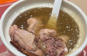 Five-fingered Mulberry Chicken Soup