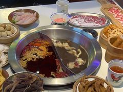 -卤校长重庆火锅(国兴店)