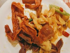 -山焱·炭火自助烤肉(周浦万达店)