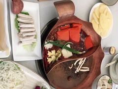 -墨居上隐·院子里火锅(峨眉店)