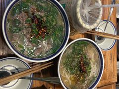 -云阿蛮云南生烫牛肉米线(奉贤路店)