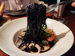 墨鱼汁黑墨鱼海鲜面-黑角餐厅美式狂野Blackhorn(昌茂花园店)