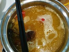 酸萝卜鸭汤锅-龙聚德北京烤鸭(沙坪坝华宇A馆店)