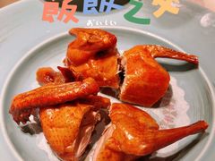 陶陶居脆皮乳鸽-陶陶居酒家(新天地店)