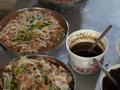 -正宗杨记普洱酸醋米线(总店)