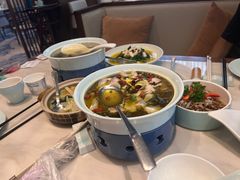 -满江红四季餐厅 · 国家五钻级酒家(新纪元大酒店店)