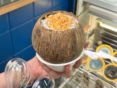 -椰爺爺·椰子冻砵仔糕