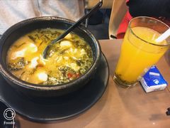酸菜鱼米线-灵芝妹子海鲜米线(香炉礁山姆店)