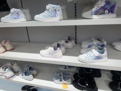 -巴拉巴拉(首创奥特莱斯店)