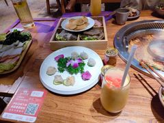 -城墙拐拐火锅(三峡广场黑金冠店)