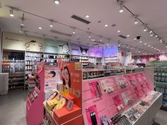 -名创优品(山东青岛华润万象城店)