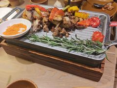 -耶里夏丽·新疆菜·28年喀什老馆(田林东路店)