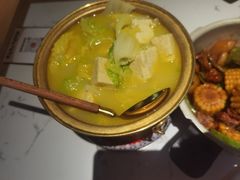 -关东小磨东北菜(漕河泾印象城店)