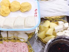 -屯老二农家铁锅炖·行业领军者(梅江店)