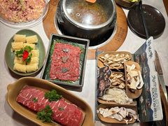 -芸山季·云南野生菌火锅(人民广场来福士店)