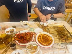 -郑记•不夜城烧烤•龙虾•虾蟹(黄鹤楼店)