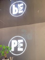 -PE SALON