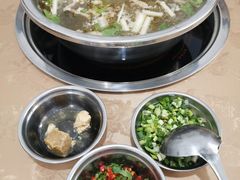 -黑竹沟新场牛肉火锅