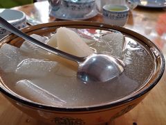 -一品红烧鸭特色川菜(三岔湖店)