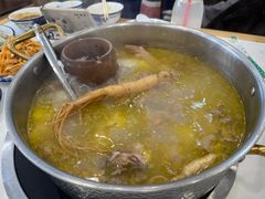 -朴小妹人参鸡汤火锅(长白山万达店)