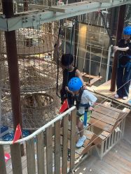 -PIPIKINGDOM皮皮王国欢乐号(欢乐海岸购物中心店)