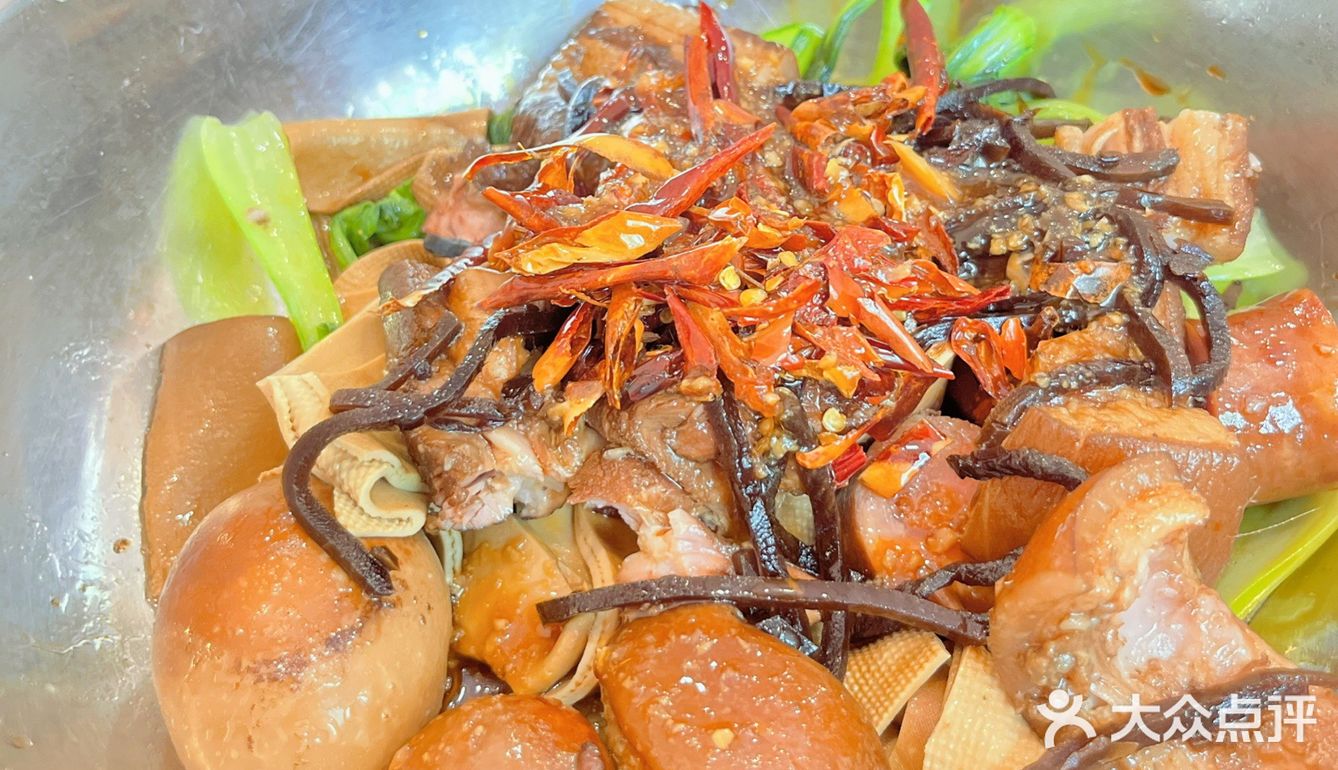 高记甏肉干饭还不孬哩