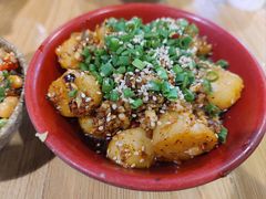 -拐枣巷小串串(财大店)