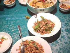-呷湘厨·鱼汤捞饭·剁椒鱼头·辣椒炒肉(国家会展中心店)