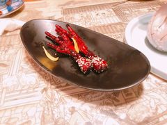 吮指鸡爪-桂满陇·蟹黄小笼汤包(中山公园店)