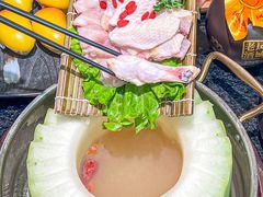 -得意咚瓜·顺德鱼生·冬瓜火锅(深圳首店)