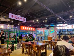 大堂-马路牙子地桌烤肉(工体店)