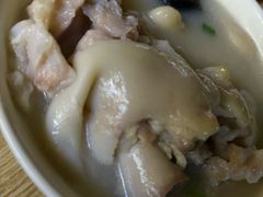 -雷祖芳老妈蹄花店