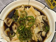 -银峰农庄·特色烧鸡·鲜无花果浸鸡
