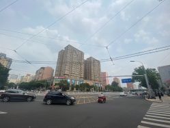 -官园珠宝城(富通大厦店)