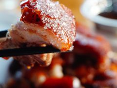 -黄记四更烤乳猪店