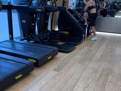 -Z&B Fitness Studio·Gym(前滩L+PLAZA店)