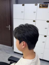 -藤野造型烫发染发