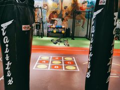 -VLines耀能运动24小时·月付制健身(京广桥店)